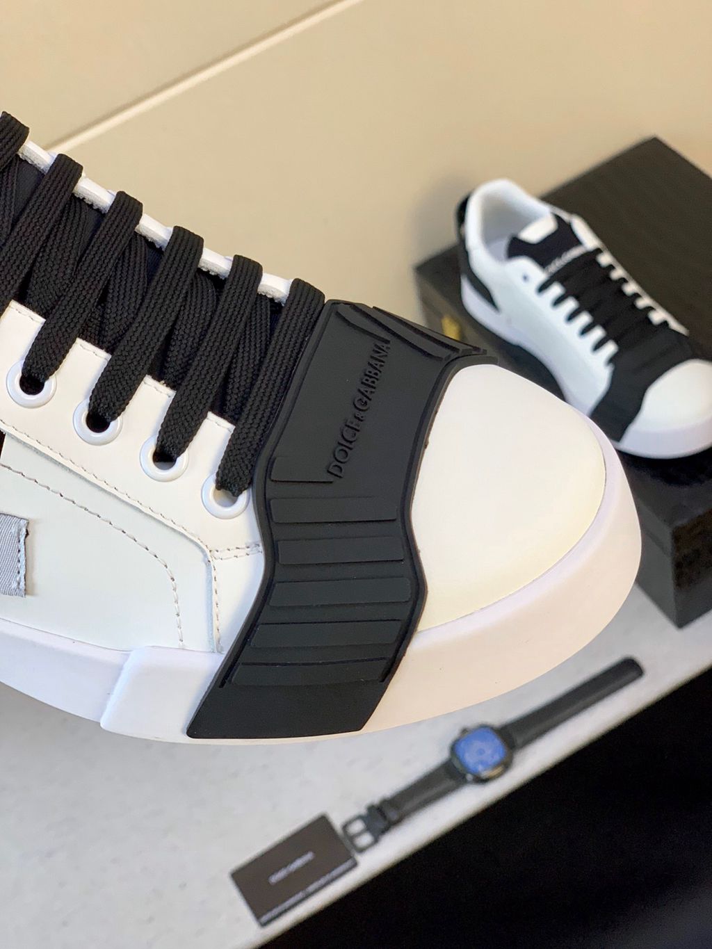 D*G sneaker